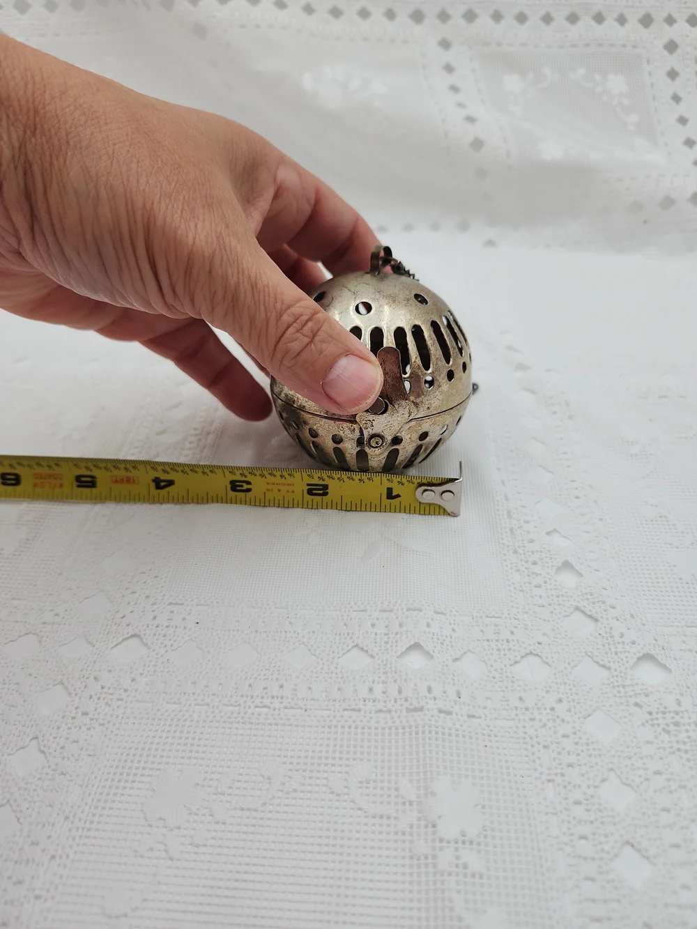 Vintage Metal  Hinged Pomander Potpourri Fragrance Diffuser Scent Ball